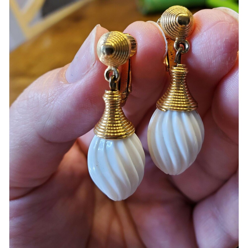 Vintage Crown Trifari White Lucite Dangle Earrings, 1960s Gold Tone Ribbed Mid-C